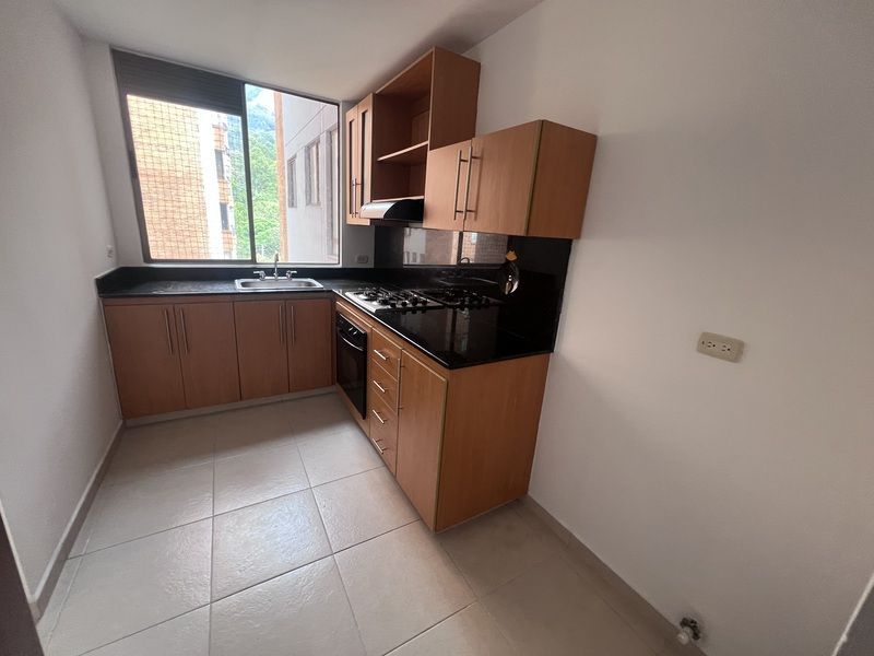 Apartamento en arriendo ubicado en Medellín, sector Cola del Zorro - 2