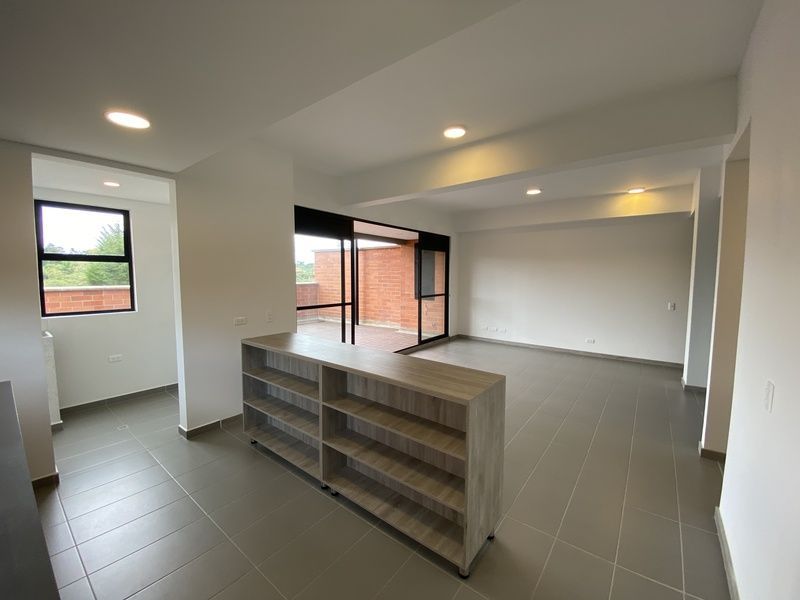 Apartamento en arriendo ubicado en Rionegro, sector Barroblanco - 2