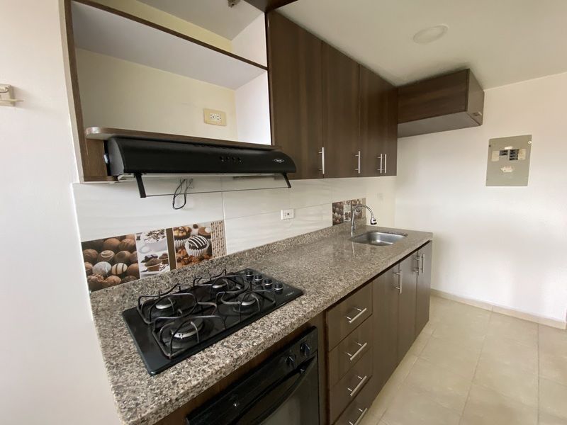 Apartamento en arriendo ubicado en Medellín, sector Loma los Bernal - 3