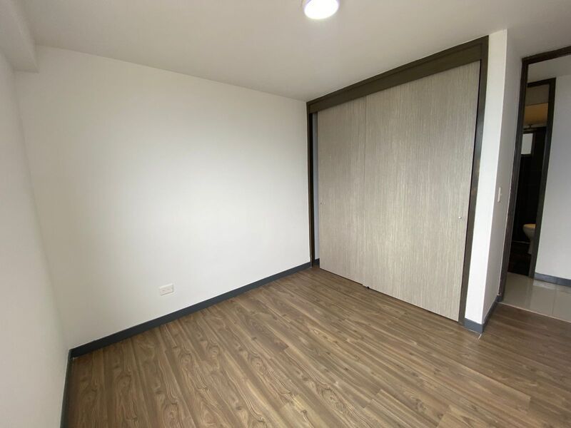 Apartamento en arriendo ubicado en Medellín, sector Loma de los Bernal - 4