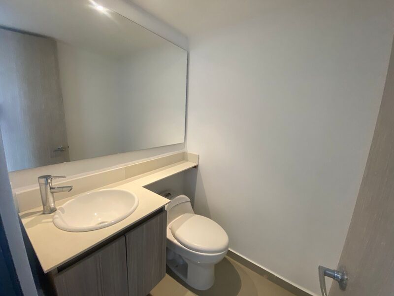 Apartamento en arriendo ubicado en Medellín, sector Loma de los Bernal - 13