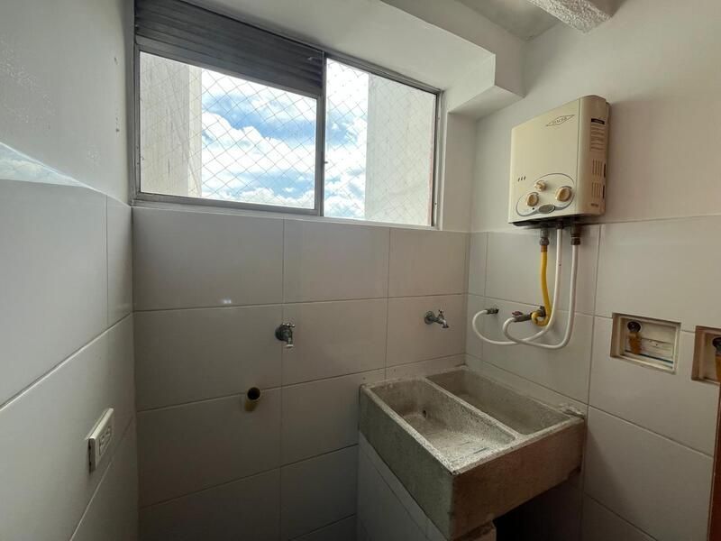 Apartamento en venta ubicado en Medellín, sector Los Colores - 14