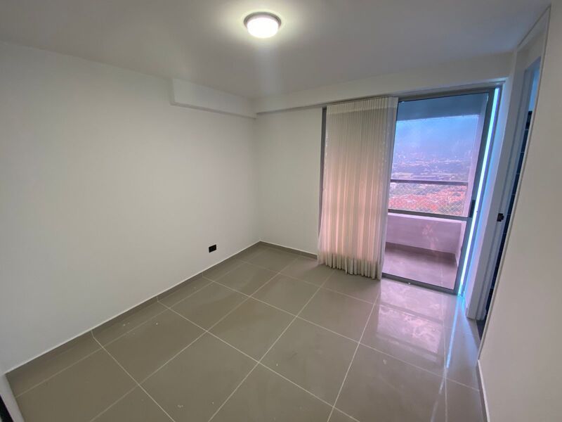 Apartamento en arriendo ubicado en Medellín, sector Loma de los Bernal - 10