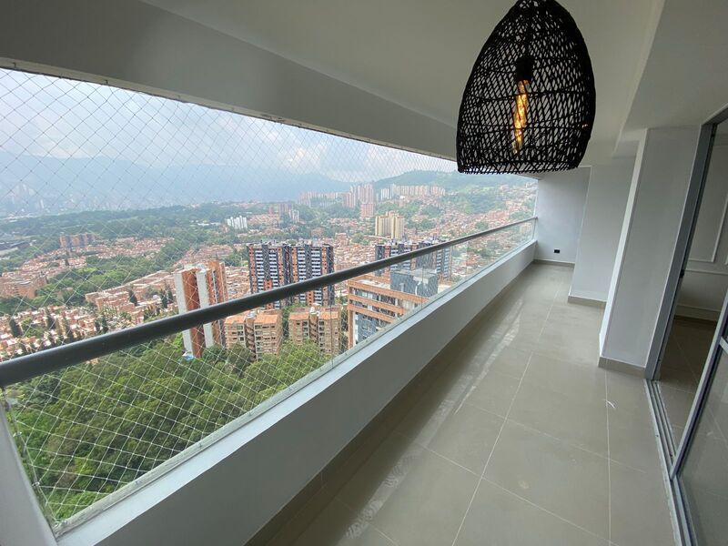 Apartamento en arriendo ubicado en Medellín, sector Loma de los Bernal - 15