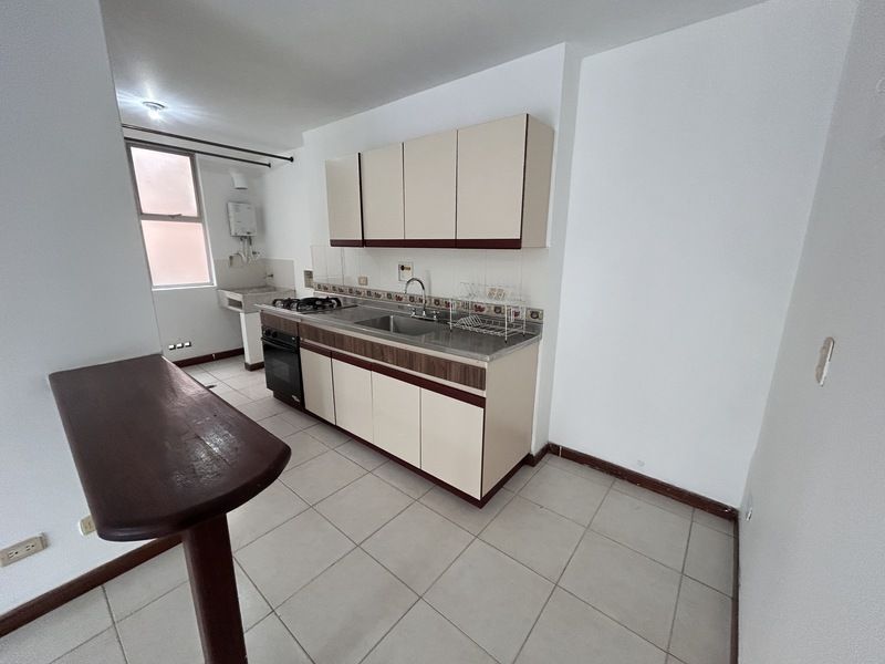 Apartamento en arriendo ubicado en Medellín, sector Loma del Indio - 2