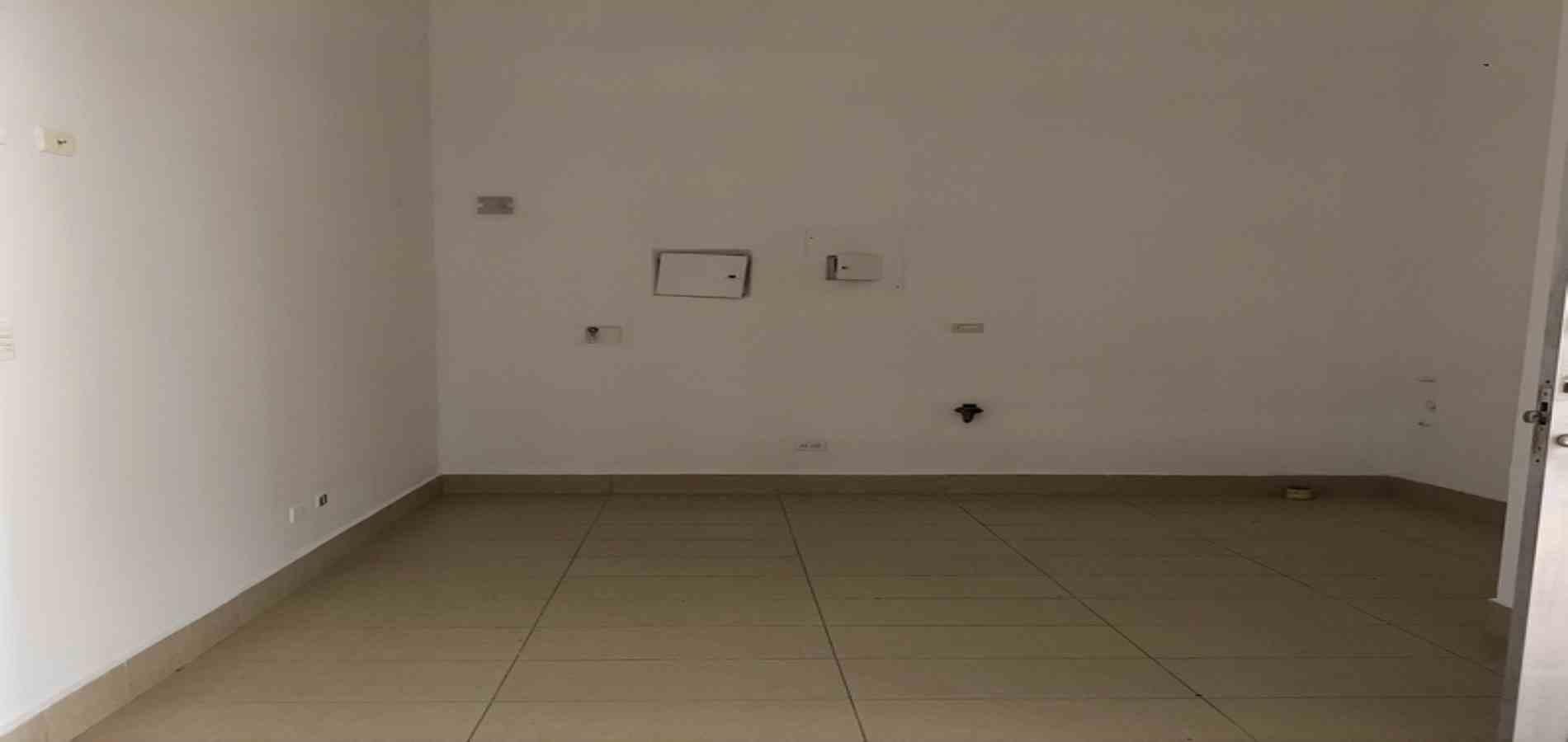 Local en arriendo ubicado en Bello, sector Los Arboles - 2