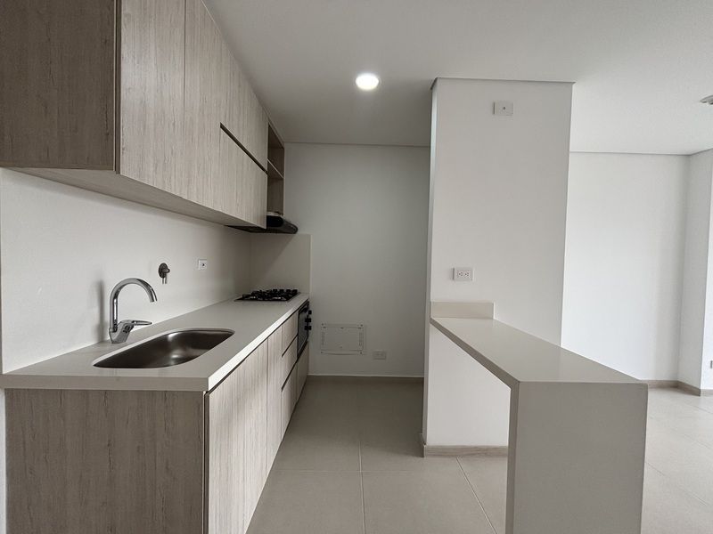 Apartamento en arriendo ubicado en Envigado, sector Señorial - 2