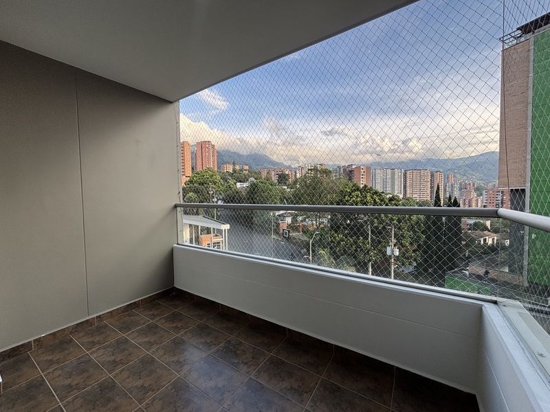 Apartamento en arriendo ubicado en Envigado, sector Loma del Esmeraldal - 13