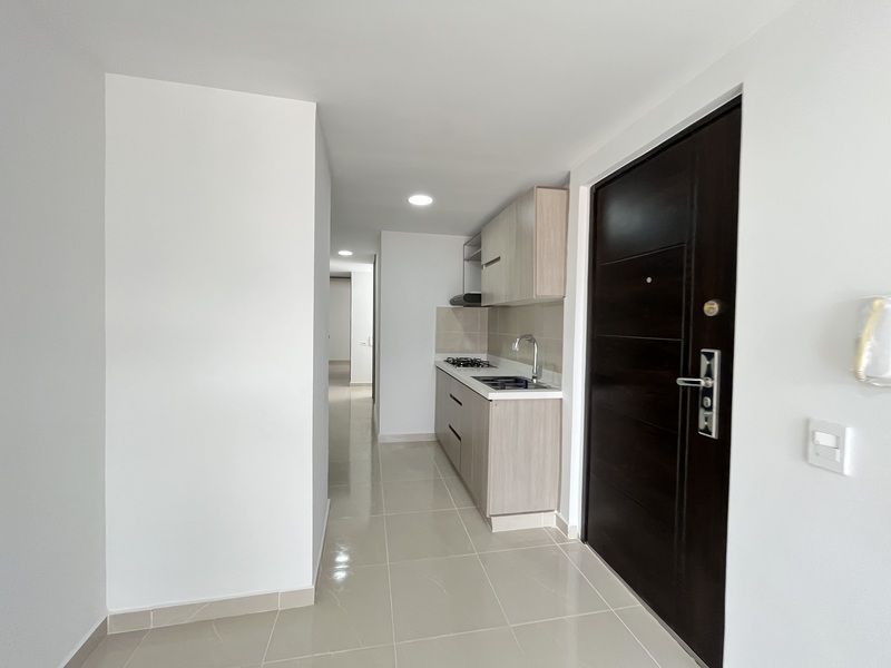 Apartamento en arriendo ubicado en Sabaneta, sector Avenida las Vegas - 2
