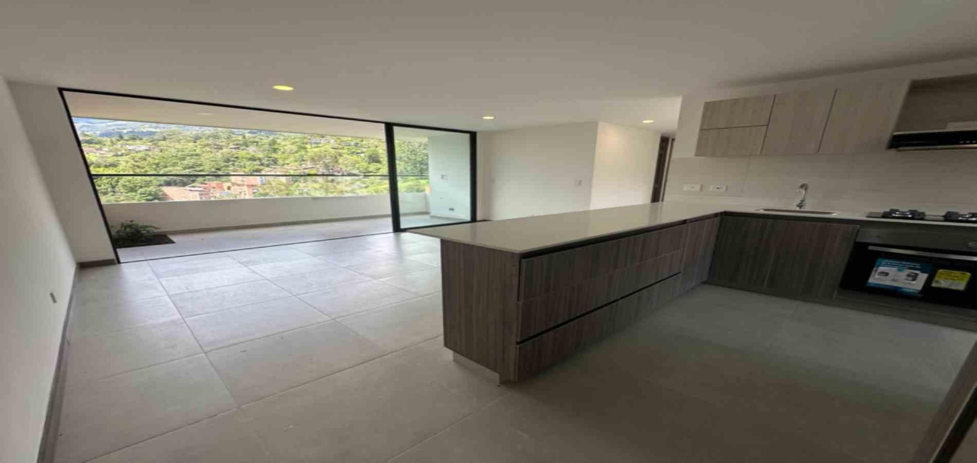 Apartamento en arriendo ubicado en Envigado, sector Camino Verde - 4