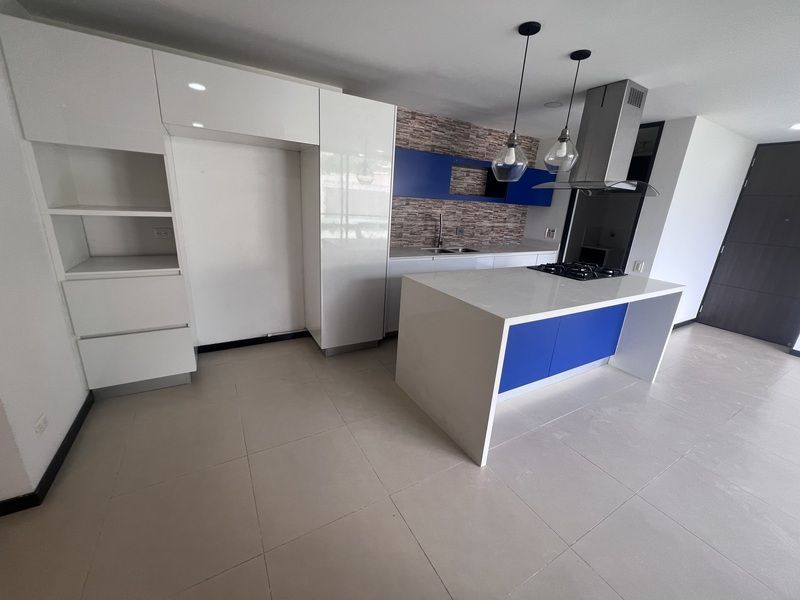 Apartamento en arriendo ubicado en Medellín, sector Altos del Poblado - 4