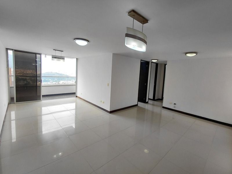 Apartamento en arriendo ubicado en Medellín, sector Loma del Indio - 2