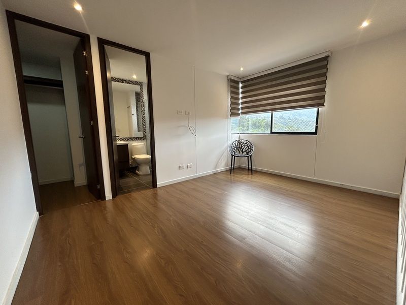 Apartamento en arriendo ubicado en Envigado, sector Loma del Esmeraldal - 13