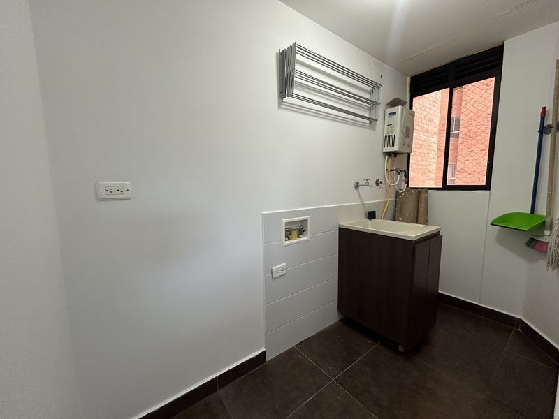 Apartamento en arriendo ubicado en Envigado, sector Loma del Esmeraldal - 19
