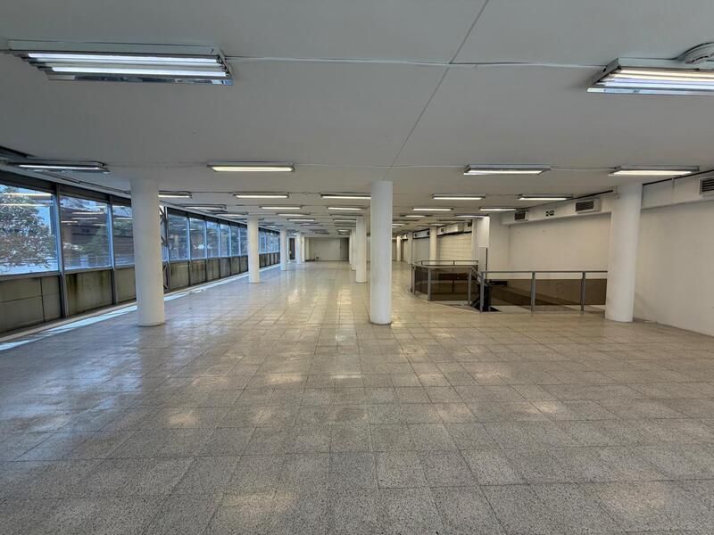 Local en venta ubicado en Medellín, sector Laureles - 3