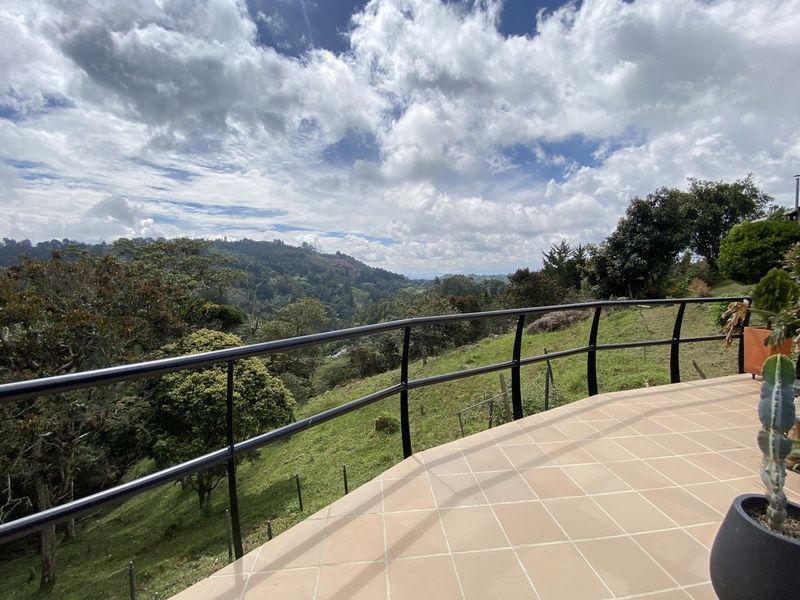 Casa en arriendo ubicada en Rionegro, sector Vereda Yarumal - 23
