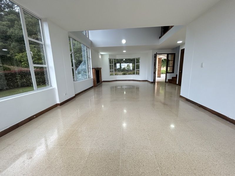 Casa en arriendo ubicada en Envigado, sector Loma del Escobero - 6