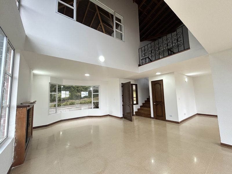 Casa en arriendo ubicada en Envigado, sector Loma del Escobero - 7