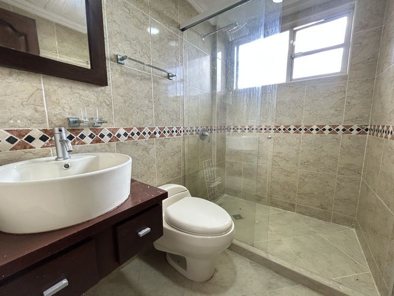 Casa en arriendo ubicada en Envigado, sector Loma del Escobero - 19
