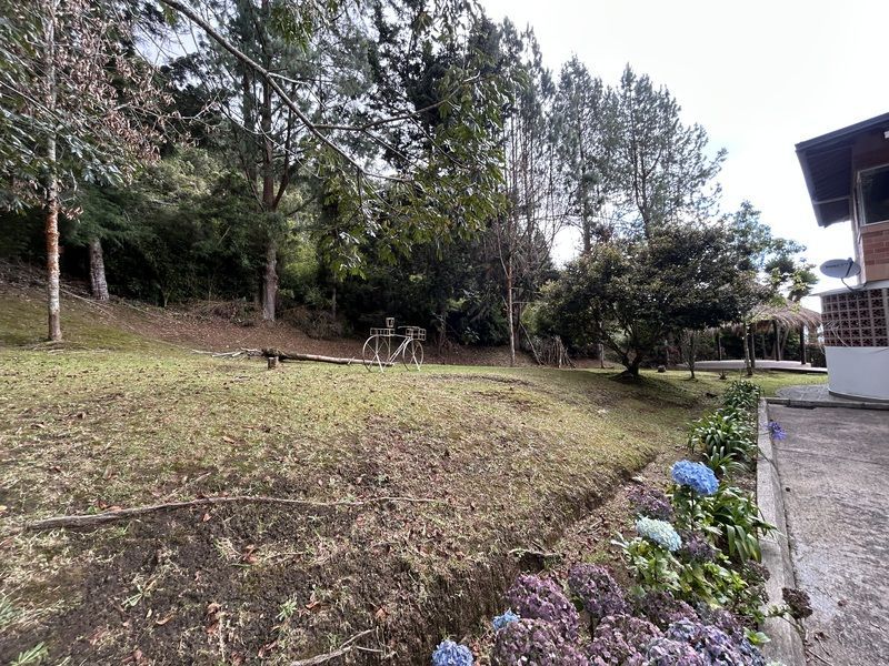 Casa en arriendo ubicada en Envigado, sector Loma del Escobero - 28