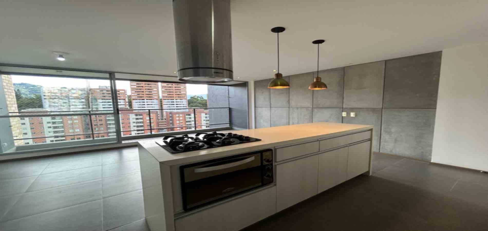 Apartamento en arriendo ubicado en Envigado, sector Loma del Esmeraldal - 4
