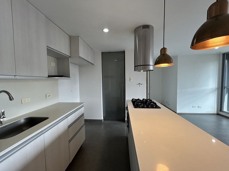 Apartamento en arriendo ubicado en Envigado, sector Loma del Esmeraldal - 6