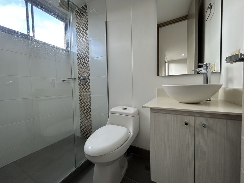 Apartamento en arriendo ubicado en Envigado, sector Loma del Esmeraldal - 14
