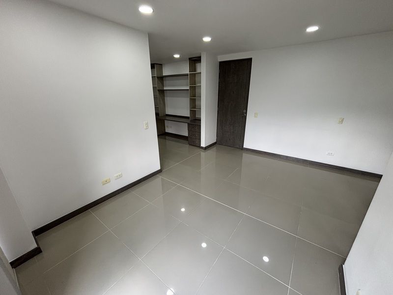 Apartamento en arriendo ubicado en Envigado, sector Camino Verde - 2