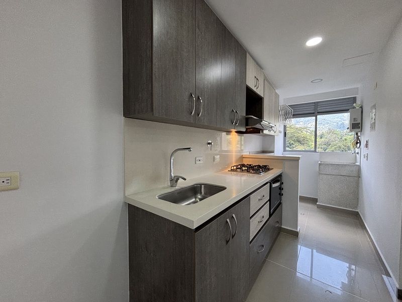 Apartamento en arriendo ubicado en Envigado, sector Camino Verde - 4