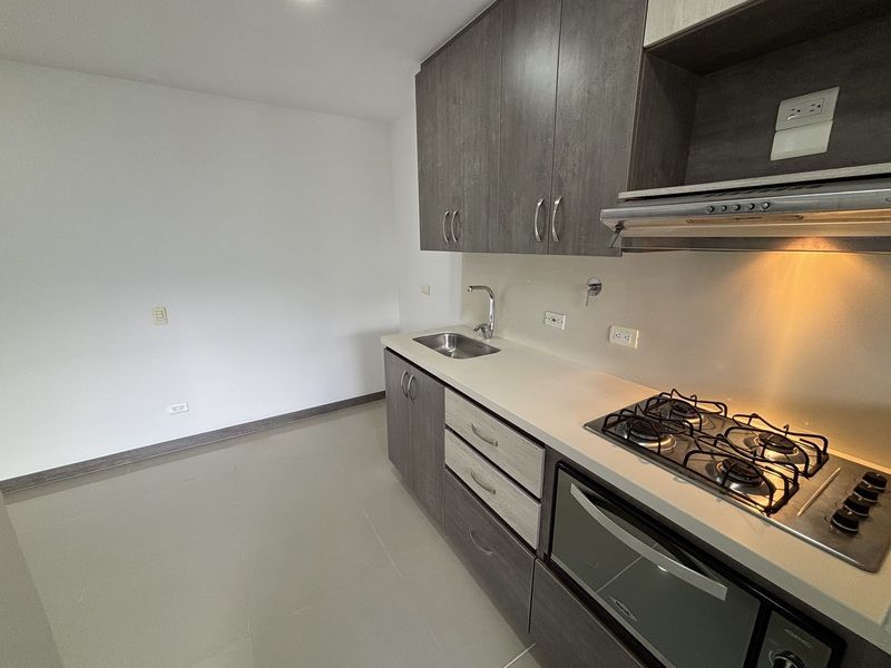 Apartamento en arriendo ubicado en Envigado, sector Camino Verde - 5