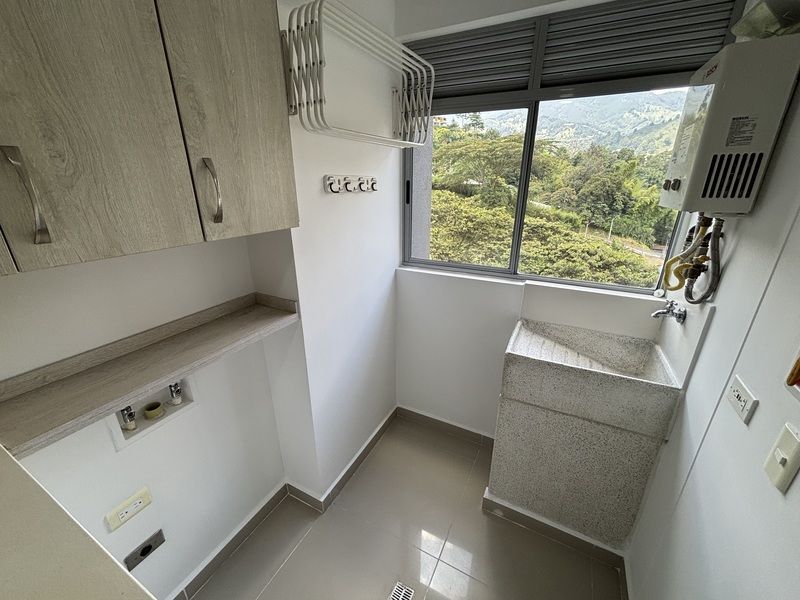 Apartamento en arriendo ubicado en Envigado, sector Camino Verde - 13