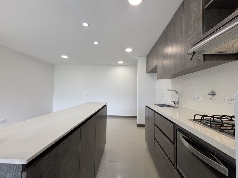 Apartamento en arriendo ubicado en Envigado, sector Camino Verde - 4
