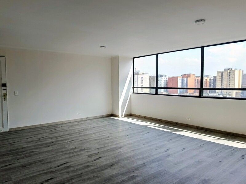 Apartamento en arriendo ubicado en Medellín, sector Teatro Pablo Tobon - 2