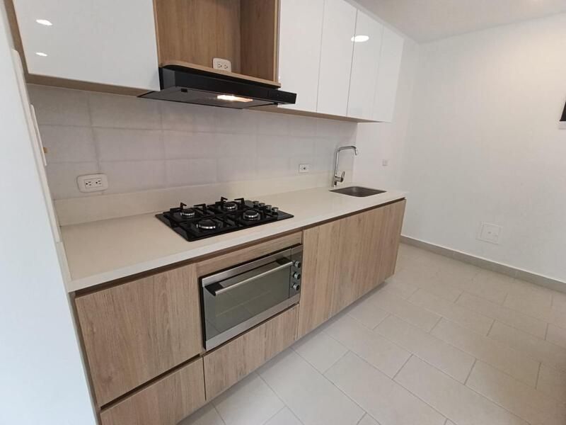 Apartamento en arriendo ubicado en Medellín, sector Los Colores - 5