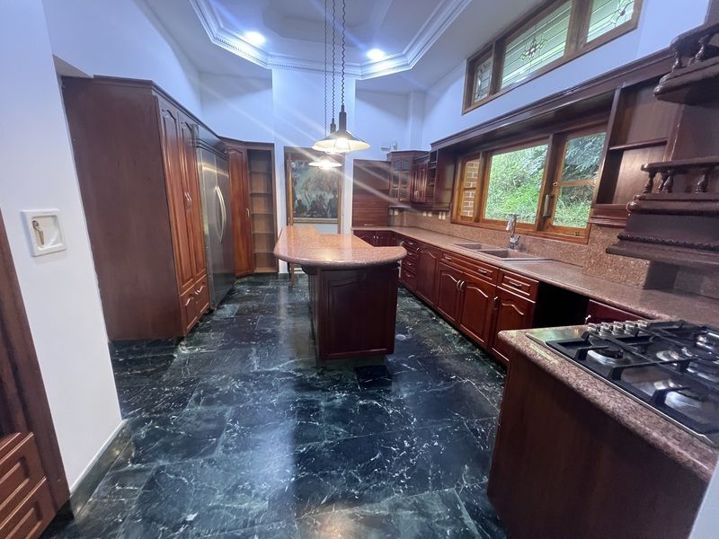 Casa en arriendo ubicada en Medellín, sector La Calera - 10