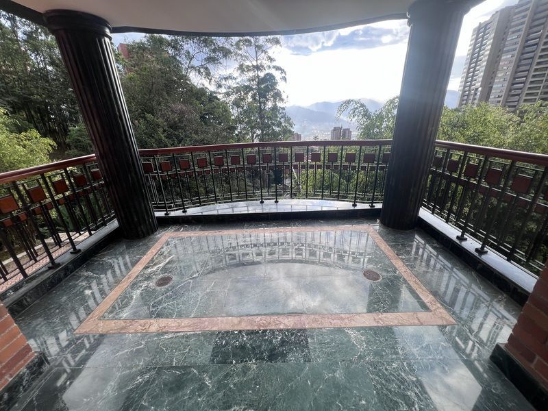 Casa en arriendo ubicada en Medellín, sector La Calera - 34