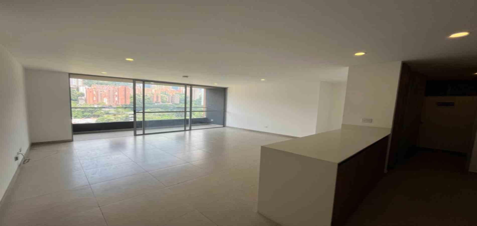 Apartamento en arriendo ubicado en Medellín, sector Ciudad del Río - 2