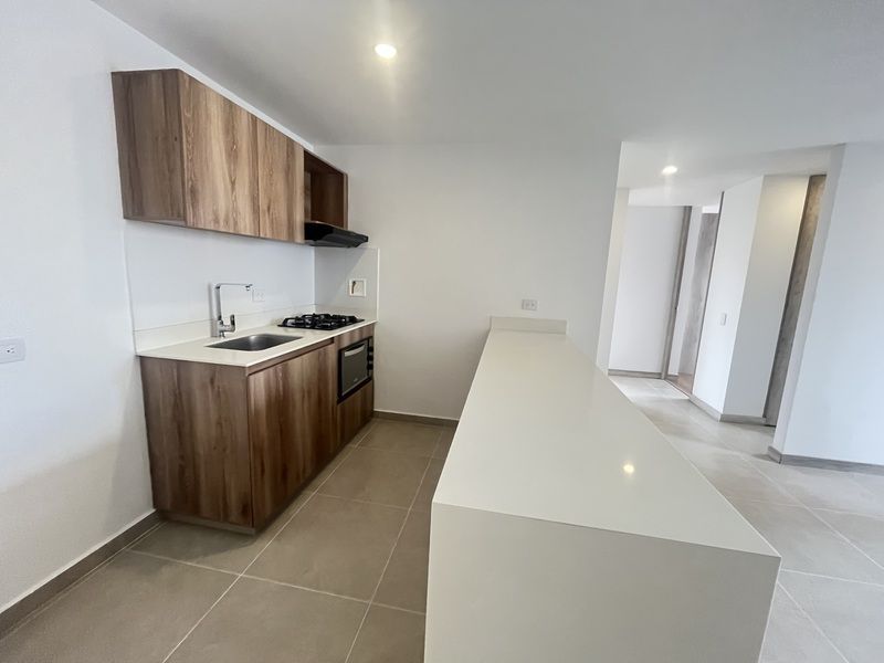 Apartamento en arriendo ubicado en Medellín, sector Ciudad del Río - 2