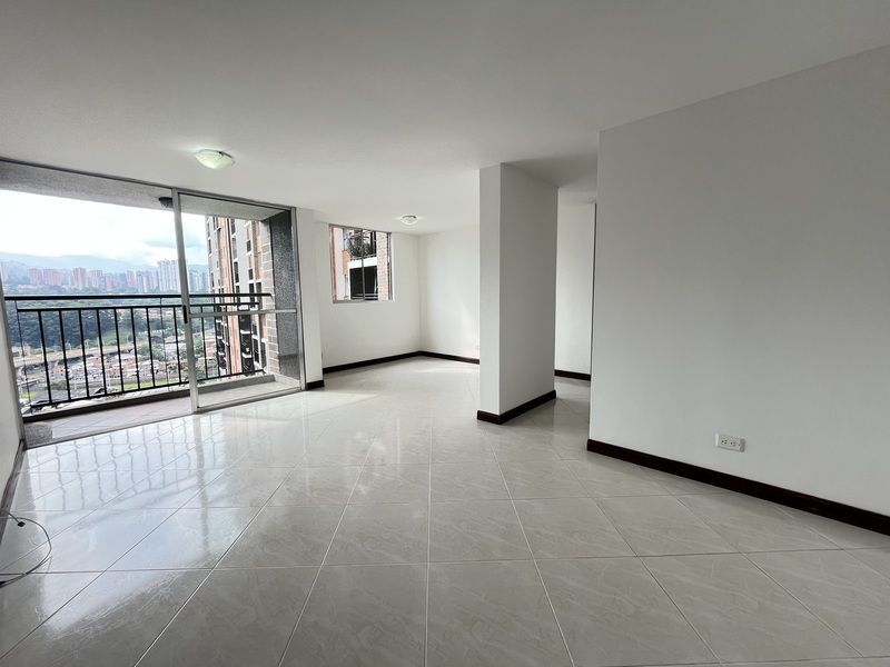 Apartamento en arriendo ubicado en Sabaneta, sector Calle Larga - 2