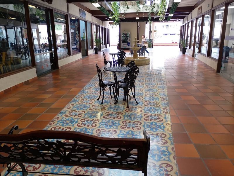 Local en arriendo ubicado en El Retiro, sector Calle Real - 6