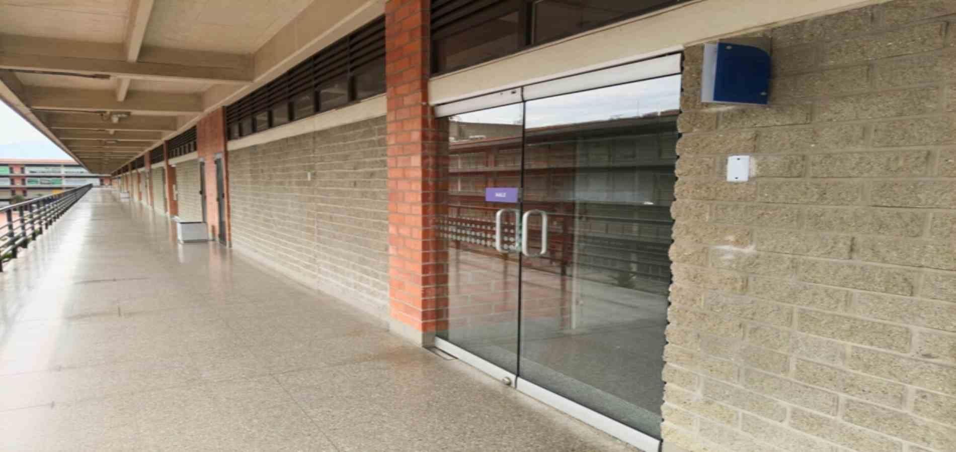 Local en arriendo ubicado en Medellín, sector Guayabal - 7