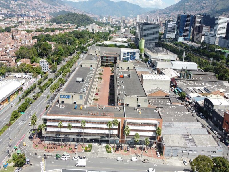 Local en arriendo ubicado en Medellín, sector Guayabal - 8