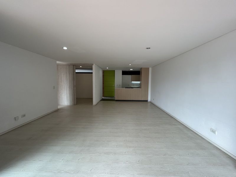 Apartamento en arriendo ubicado en Envigado, sector Loma de las Brujas - 2