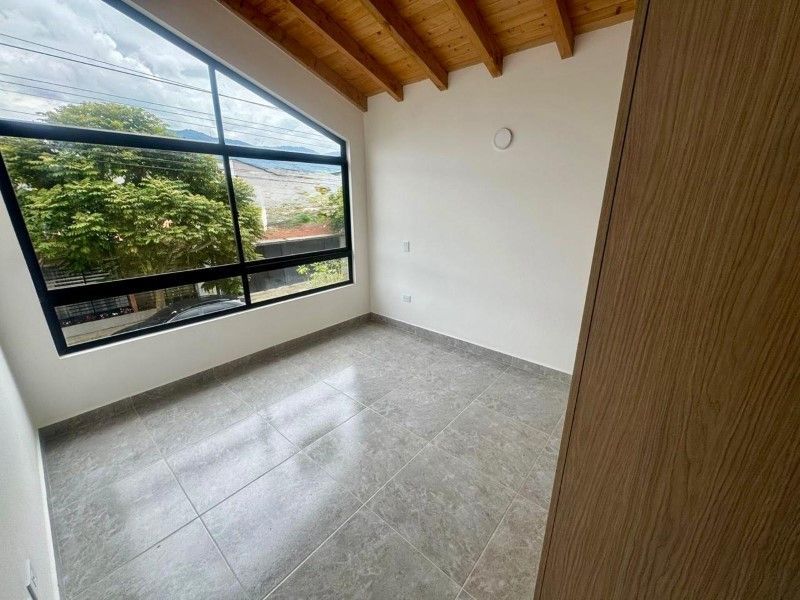 Casa en venta ubicada en La Ceja, sector Valles - 3