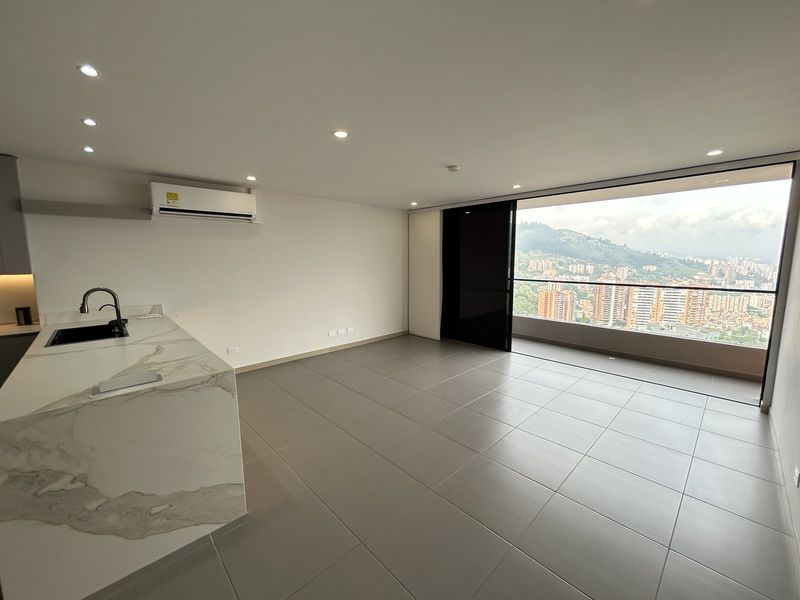 Apartamento en arriendo ubicado en Envigado, sector Loma del Escobero - 4