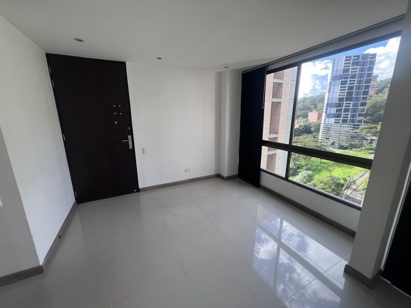 Apartamento en arriendo ubicado en Medellín, sector Altos del Poblado - 4
