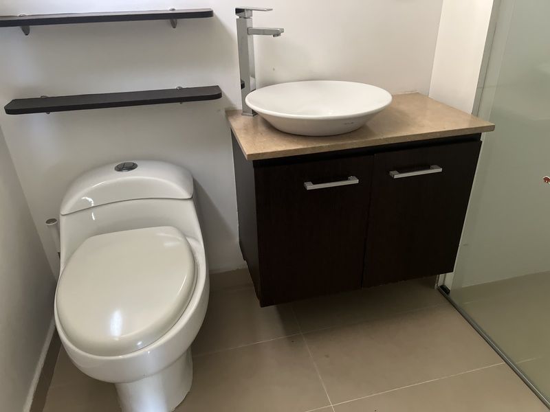 Apartamento en arriendo ubicado en Medellín, sector Altos del Poblado - 8