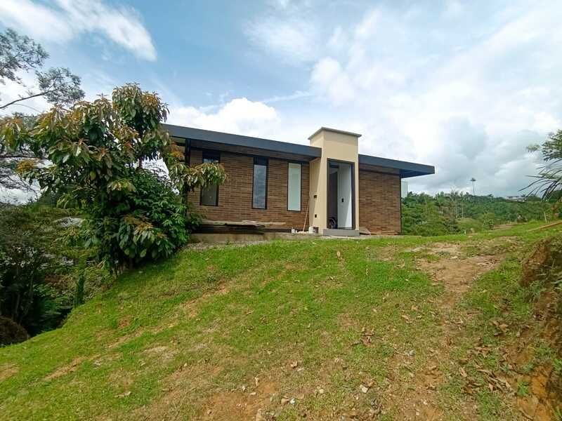 Casa en arriendo ubicada en Rionegro, sector Vereda la Laja - 14