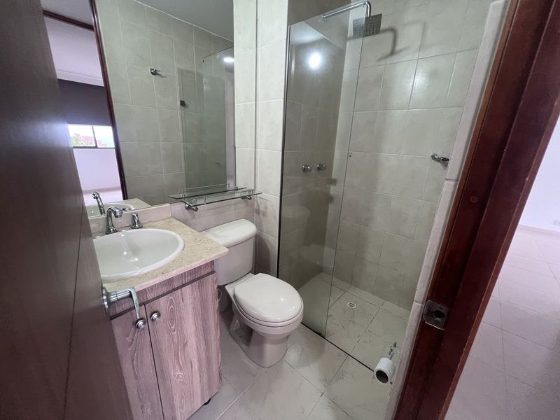 Apartamento en arriendo ubicado en Medellín, sector Loma del Encierro - 9