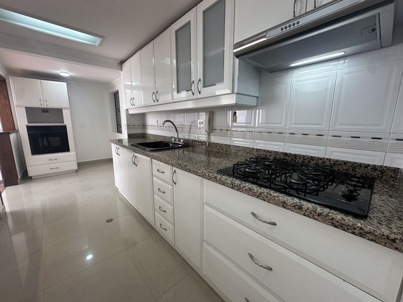 Casa en arriendo ubicada en Envigado, sector El Dorado - 4